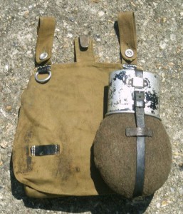 Breadbag with standard 75cl flask attached